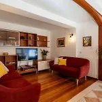 Cozy Apartment In Dubrovnik With House Sea View