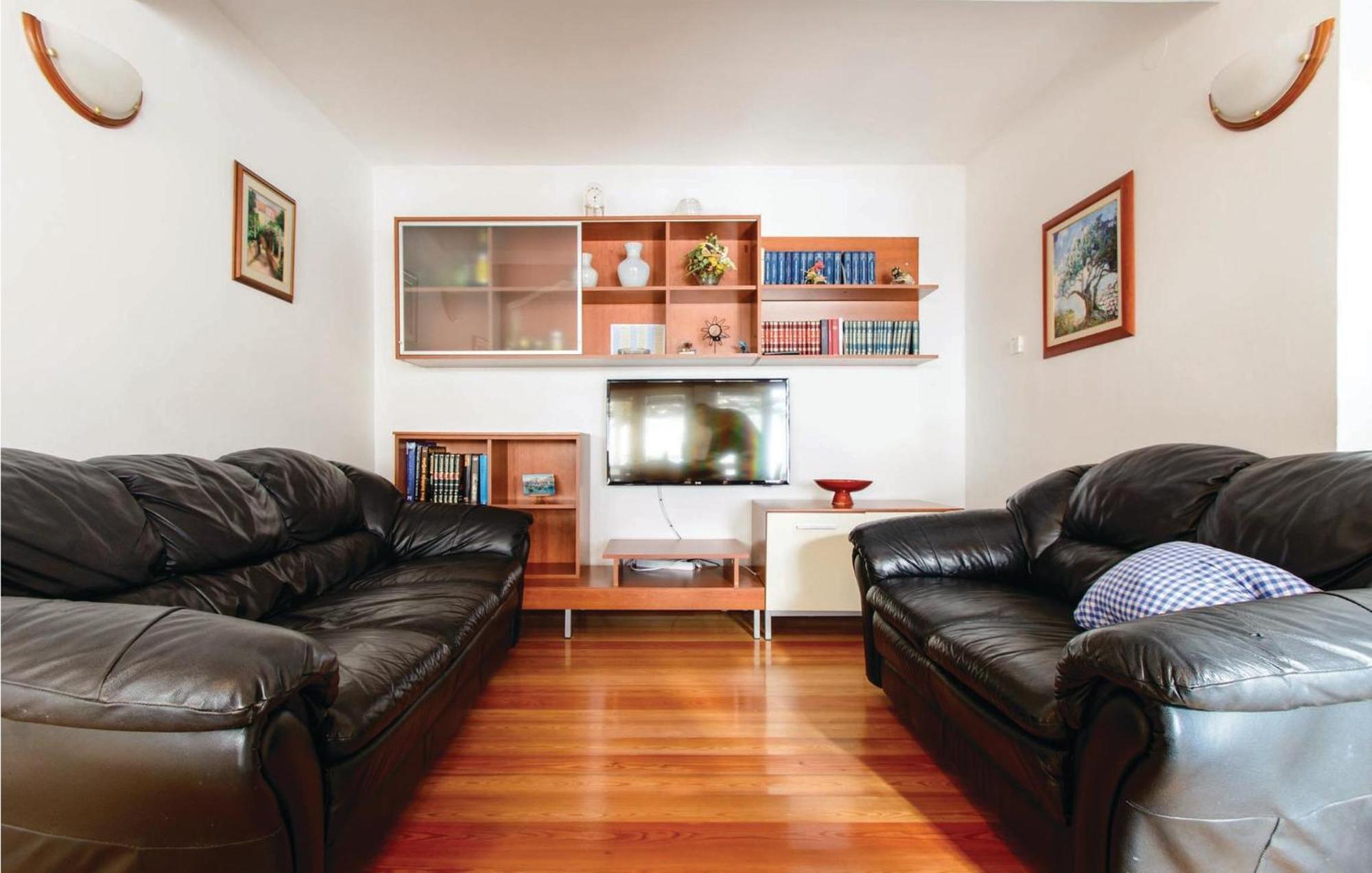 Apartamento Cozy In With House Sea View