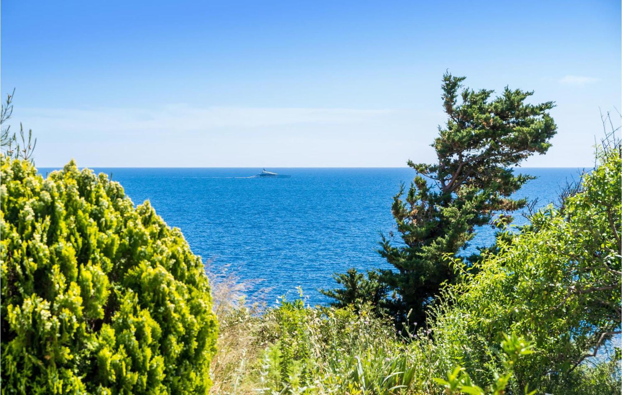 Cozy In With House Sea View