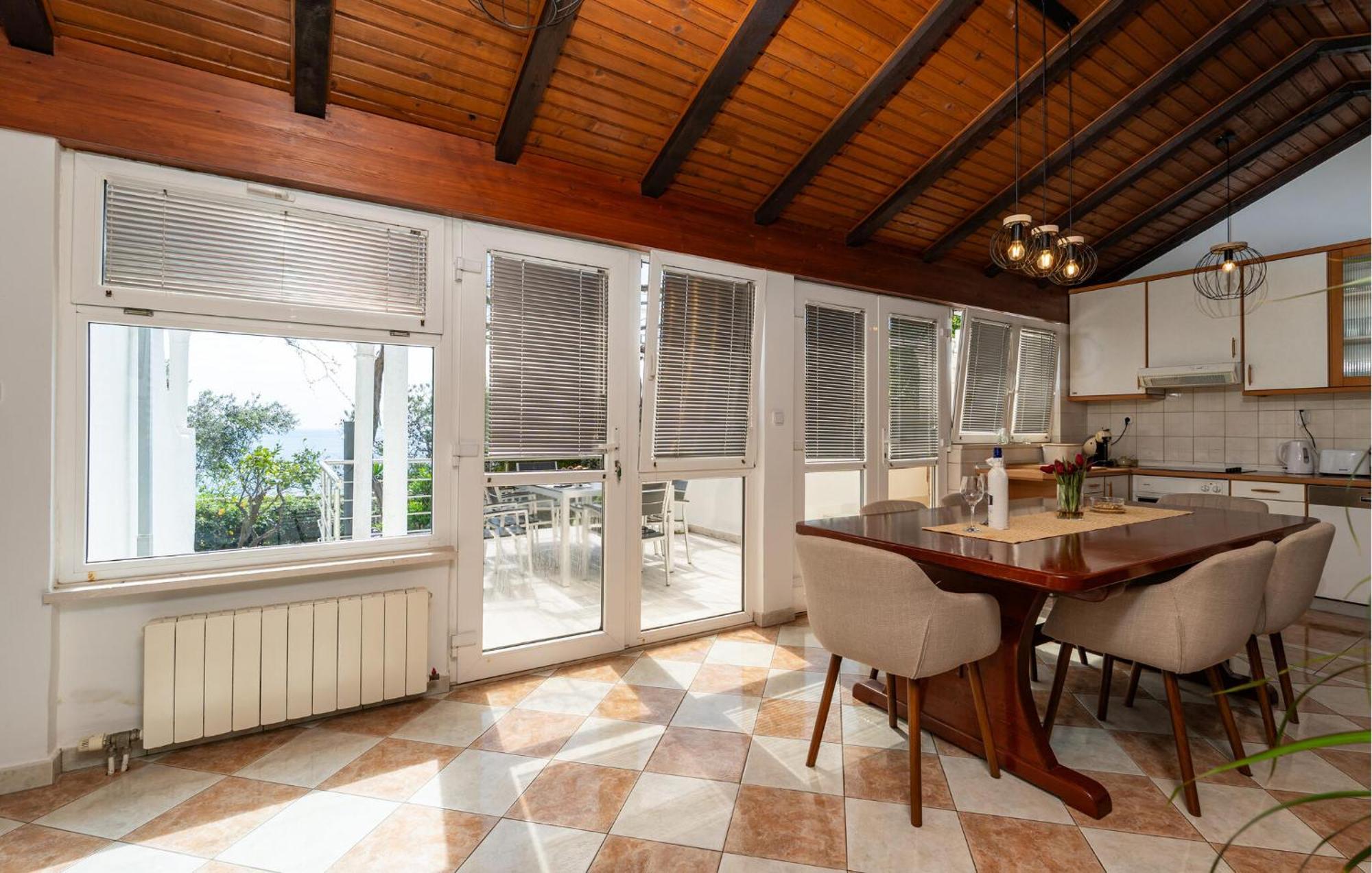 Apartamento Cozy In With House Sea View